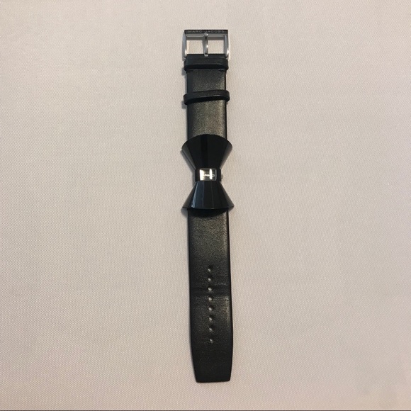 Marc by Marc Jacobs black leather bow watch - Picture 3 of 8